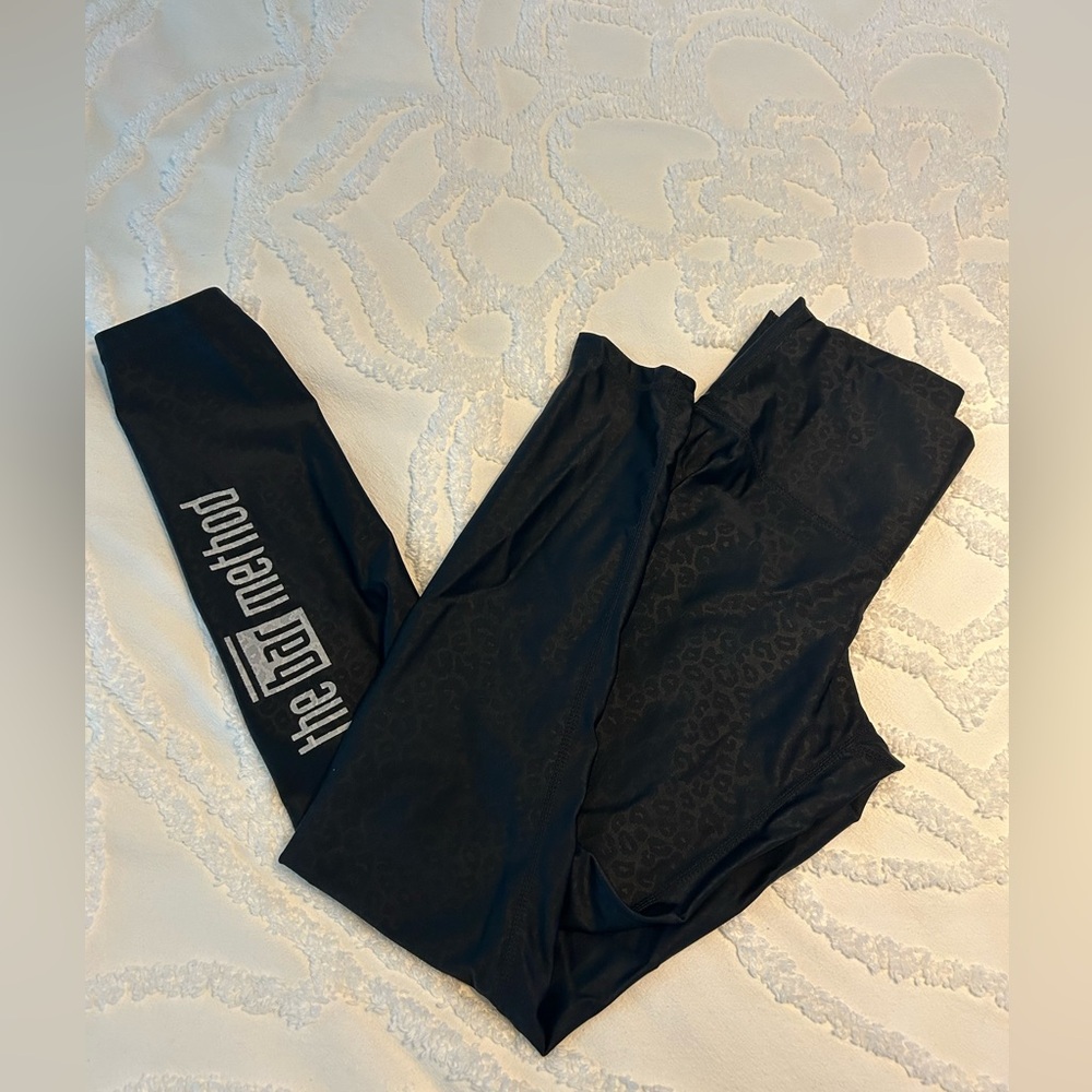 Bar Method Leggings Leopard Print